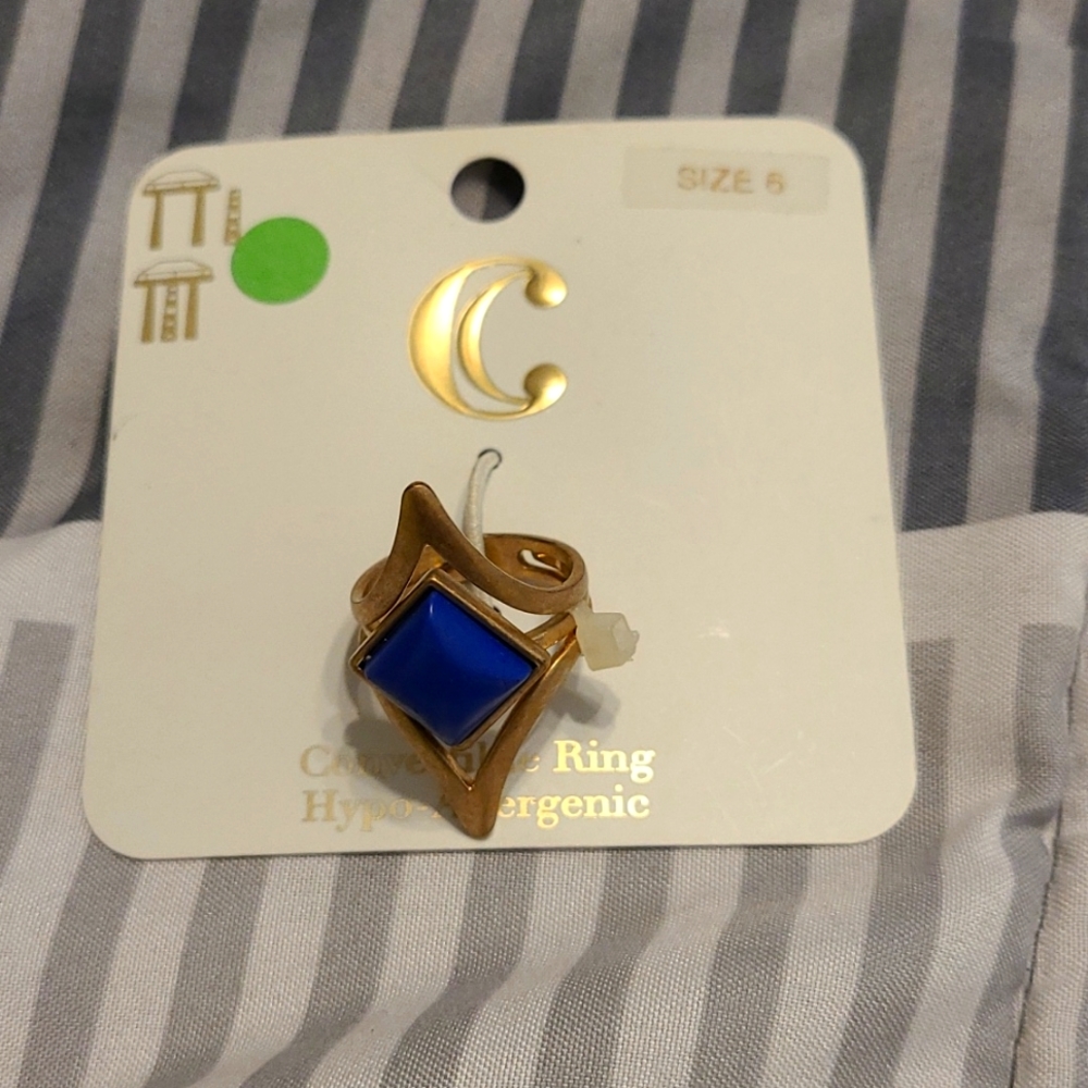 Cocktail ring
